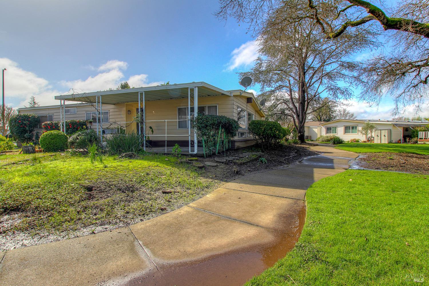 Detail Gallery Image 11 of 12 For 200 Regency Ct, Santa Rosa,  CA 95401 - 2 Beds | 2 Baths