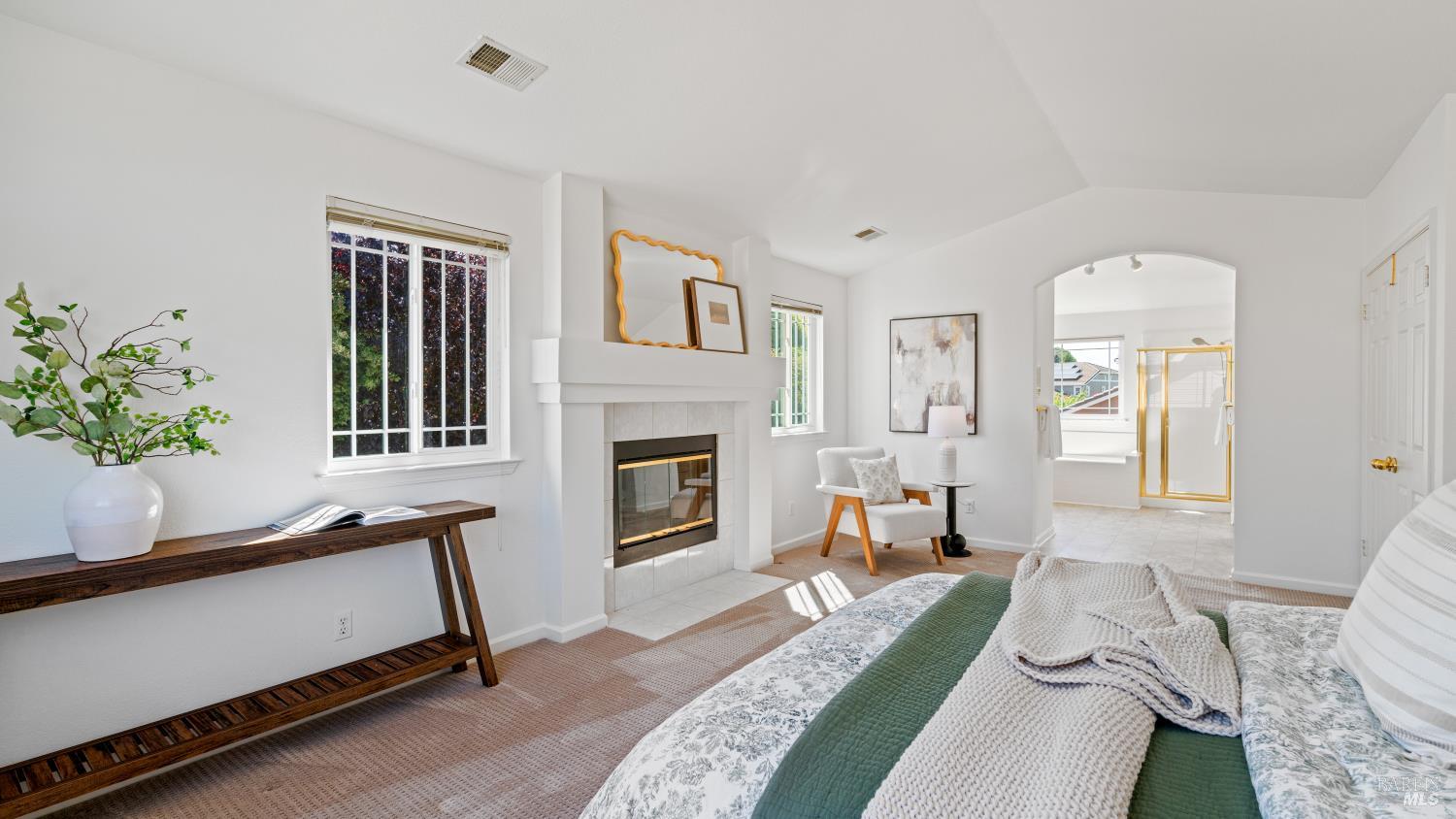 Detail Gallery Image 23 of 56 For 181 Dublin Ct, Petaluma,  CA 94952 - 4 Beds | 2/1 Baths