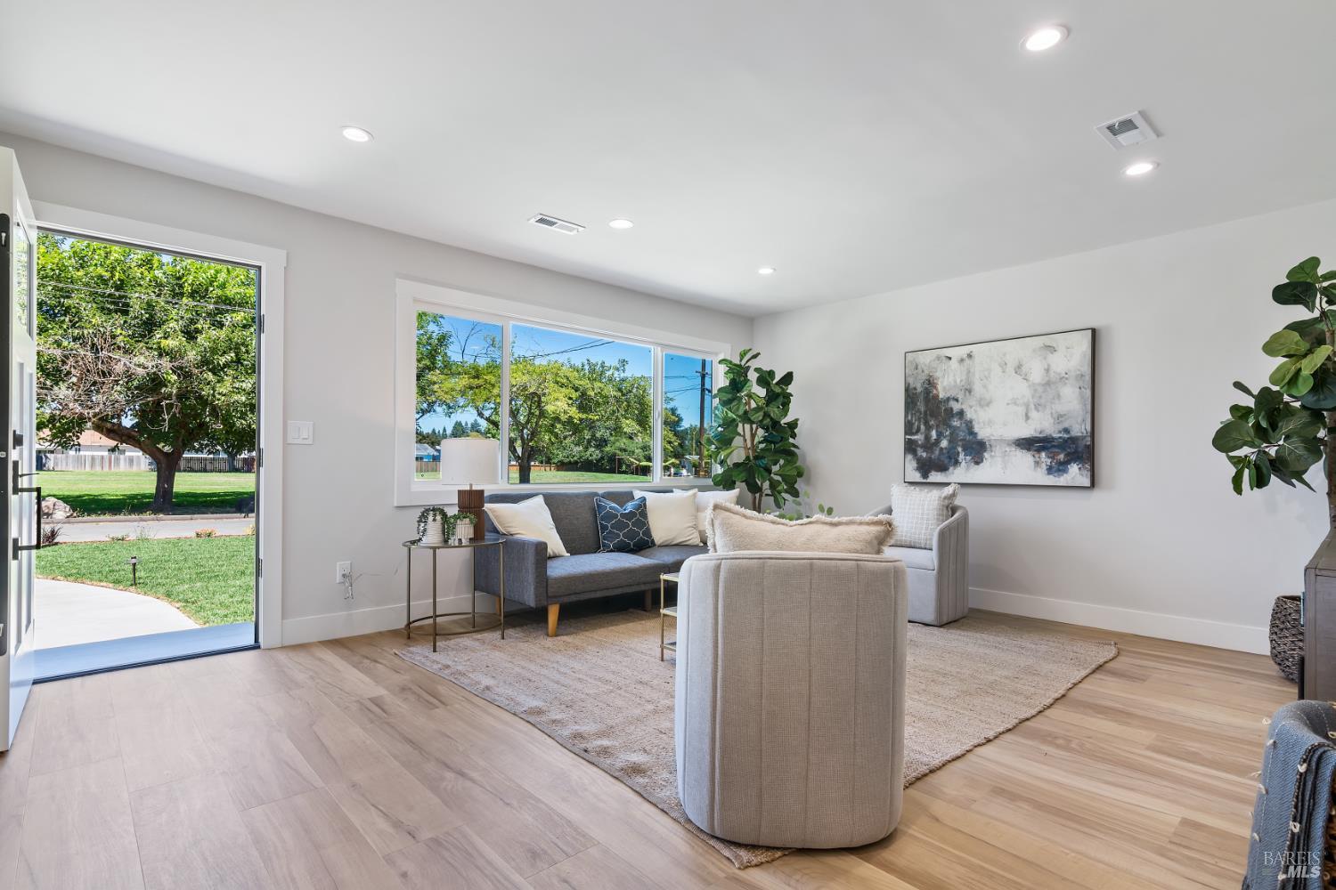 Detail Gallery Image 6 of 33 For 1565 Baywood Ln, Napa,  CA 94558 - 2 Beds | 1 Baths