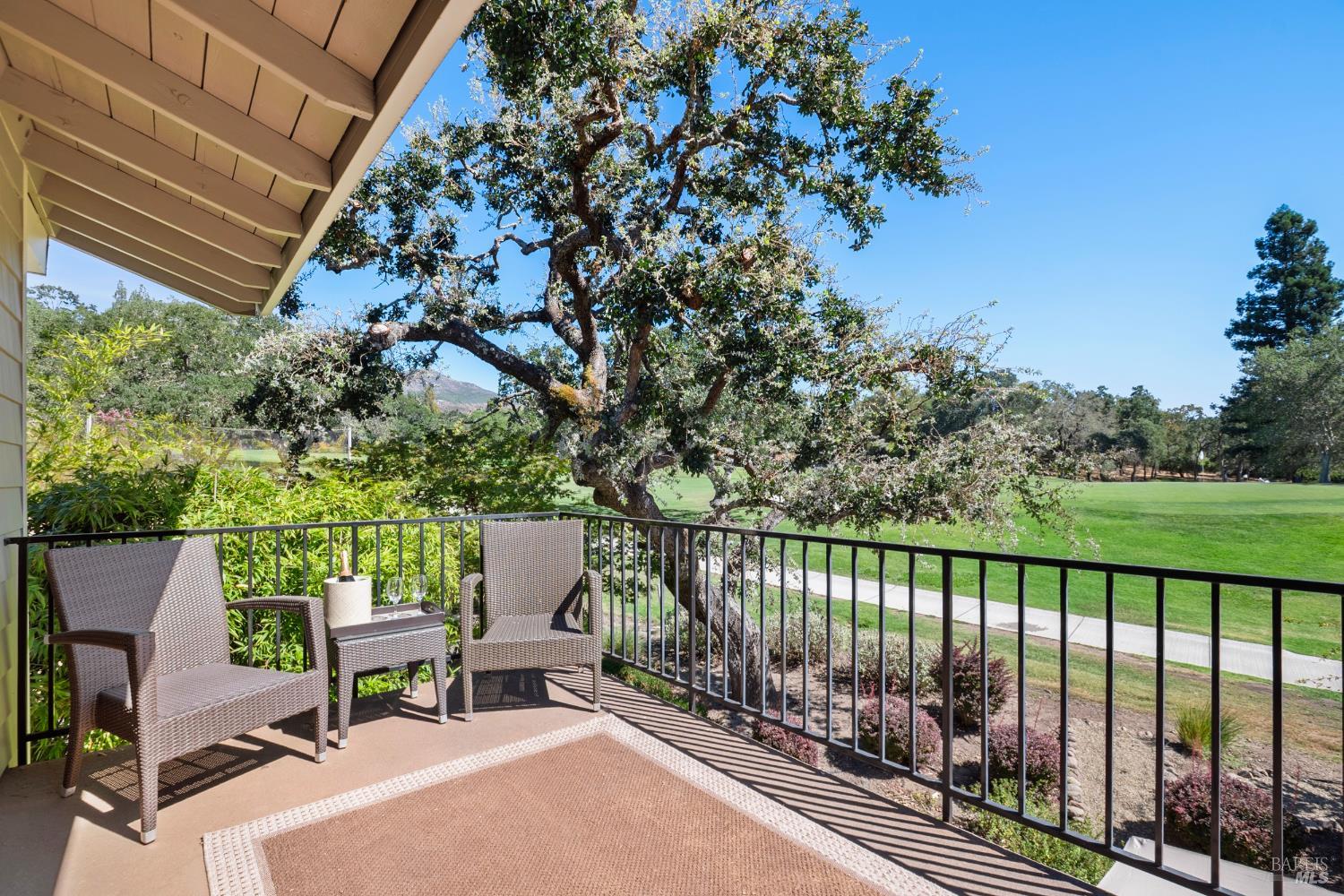 Detail Gallery Image 31 of 47 For 833 Augusta Cir, Napa,  CA 94558 - 2 Beds | 2 Baths