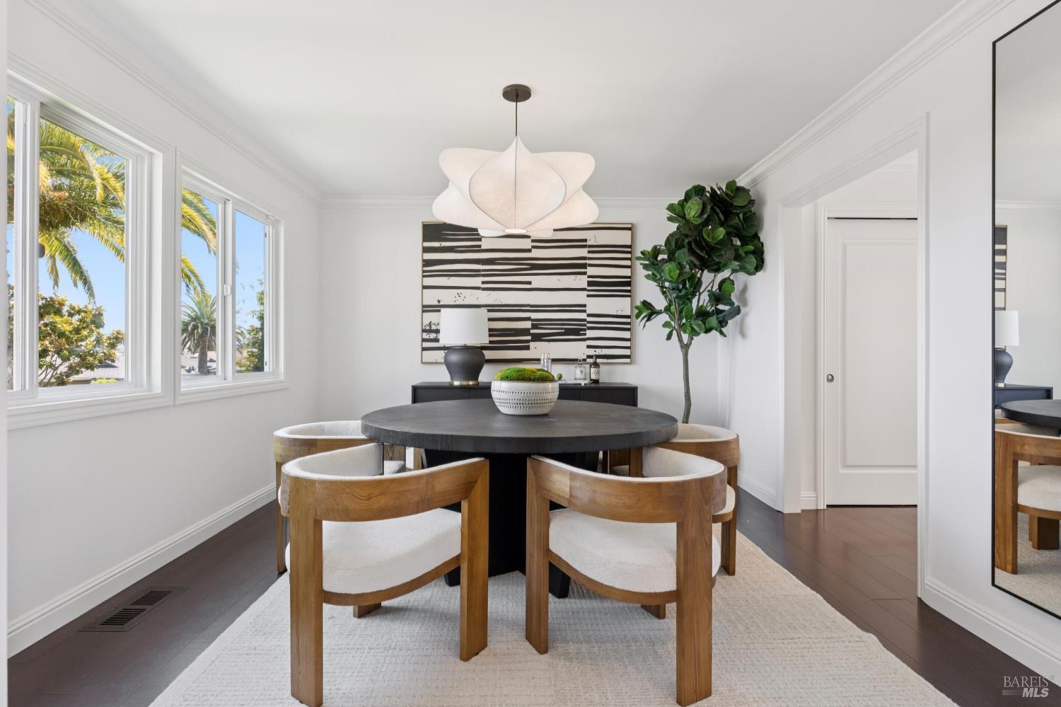 Detail Gallery Image 19 of 62 For 139 Trinidad Dr, Tiburon,  CA 94920 - 4 Beds | 2/1 Baths