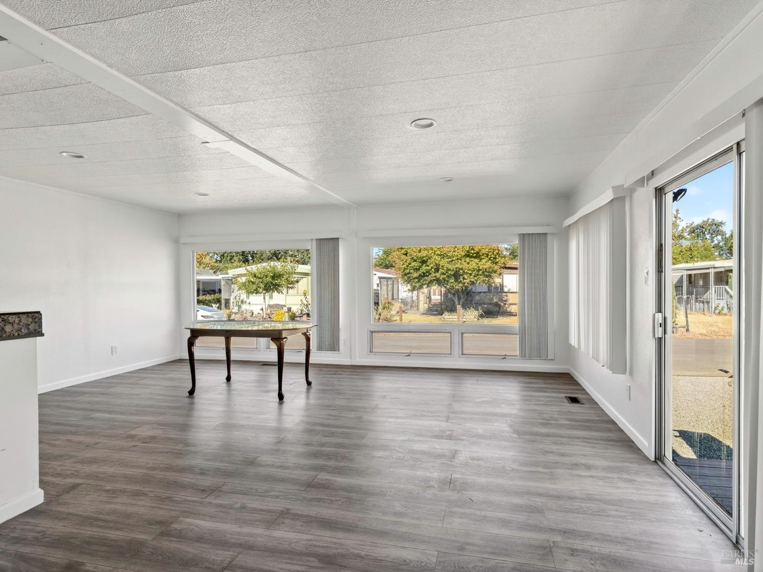 Detail Gallery Image 23 of 44 For 375 E Highway 20 Hwy 50, Upper Lake,  CA 95485 - 2 Beds | 2 Baths