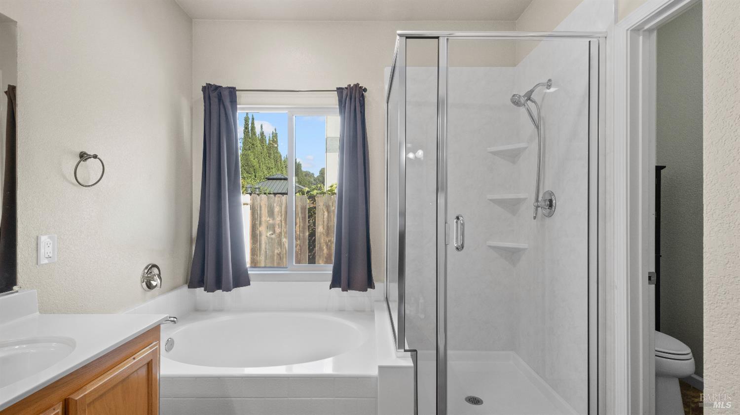 Detail Gallery Image 34 of 53 For 1300 Reeves Ct, Suisun City,  CA 94585 - 4 Beds | 2 Baths