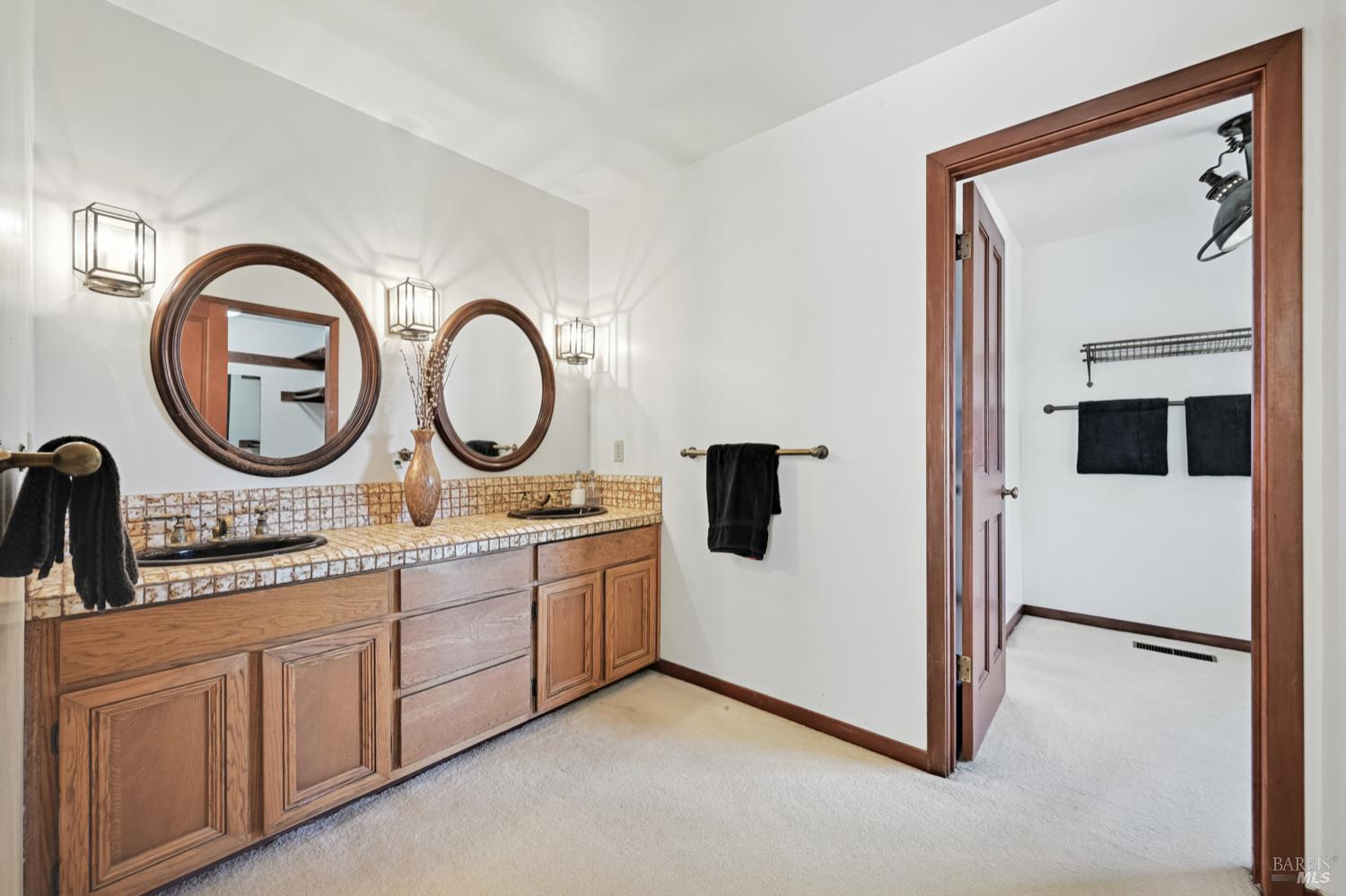 Detail Gallery Image 25 of 49 For 111 Glenside Way, San Rafael,  CA 94903 - 5 Beds | 4/1 Baths