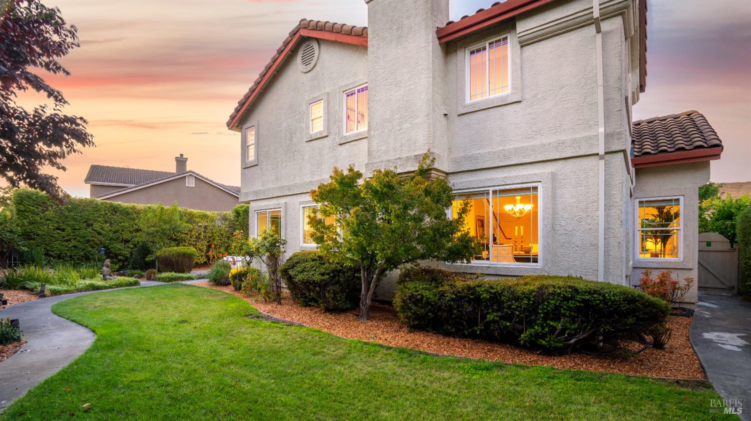 Detail Gallery Image 40 of 56 For 181 Dublin Ct, Petaluma,  CA 94952 - 4 Beds | 2/1 Baths