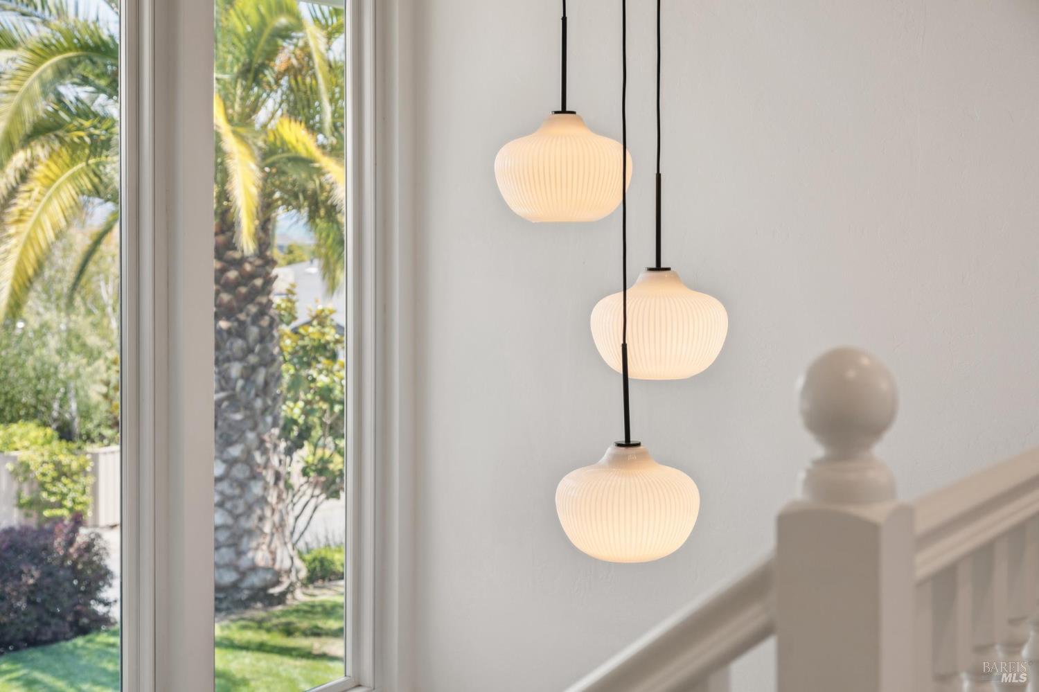 Detail Gallery Image 17 of 62 For 139 Trinidad Dr, Tiburon,  CA 94920 - 4 Beds | 2/1 Baths