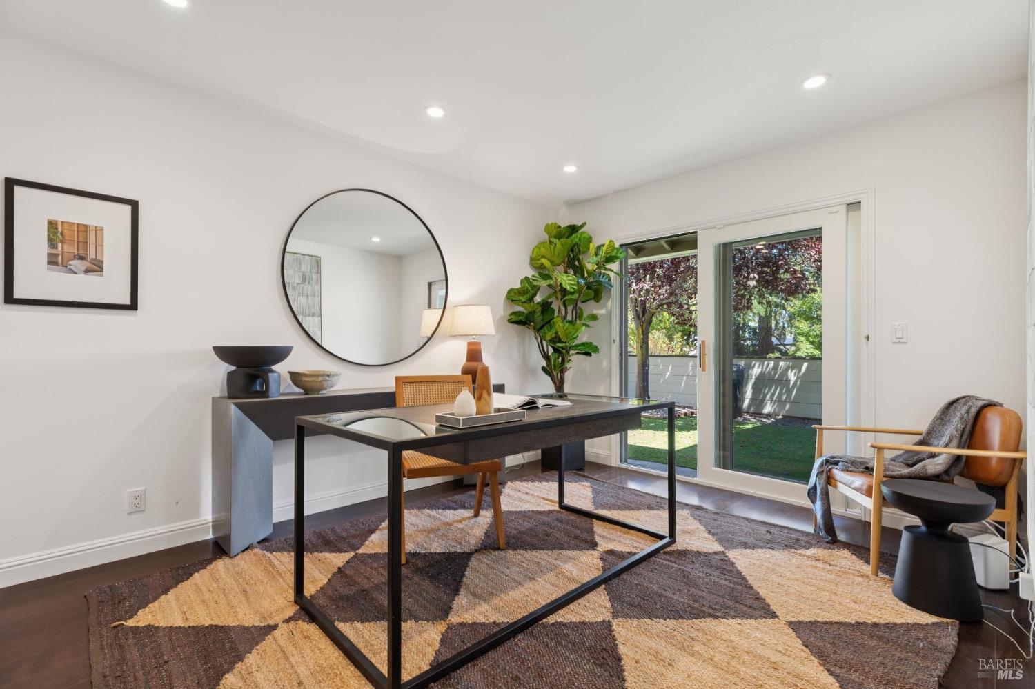 Detail Gallery Image 40 of 62 For 139 Trinidad Dr, Tiburon,  CA 94920 - 4 Beds | 2/1 Baths