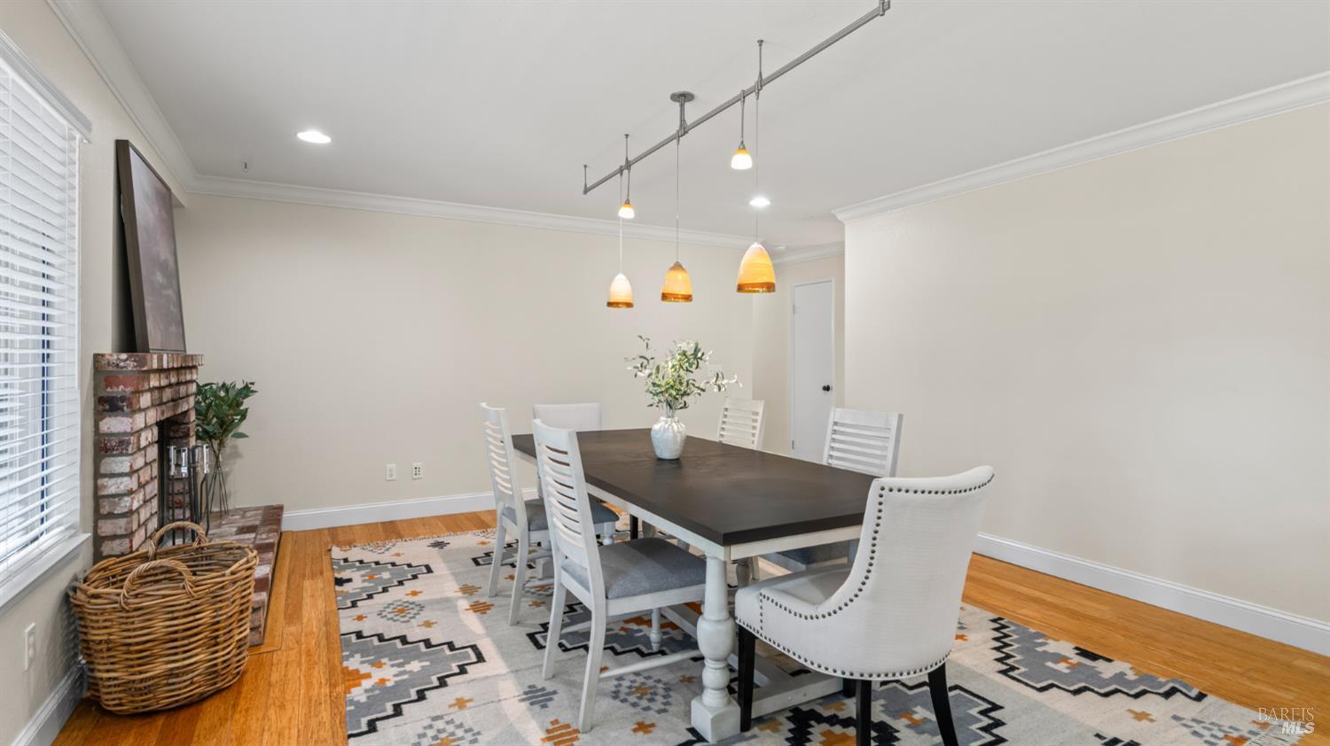 Detail Gallery Image 17 of 63 For 3155 Frei Rd, Sebastopol,  CA 95472 - 3 Beds | 2/1 Baths