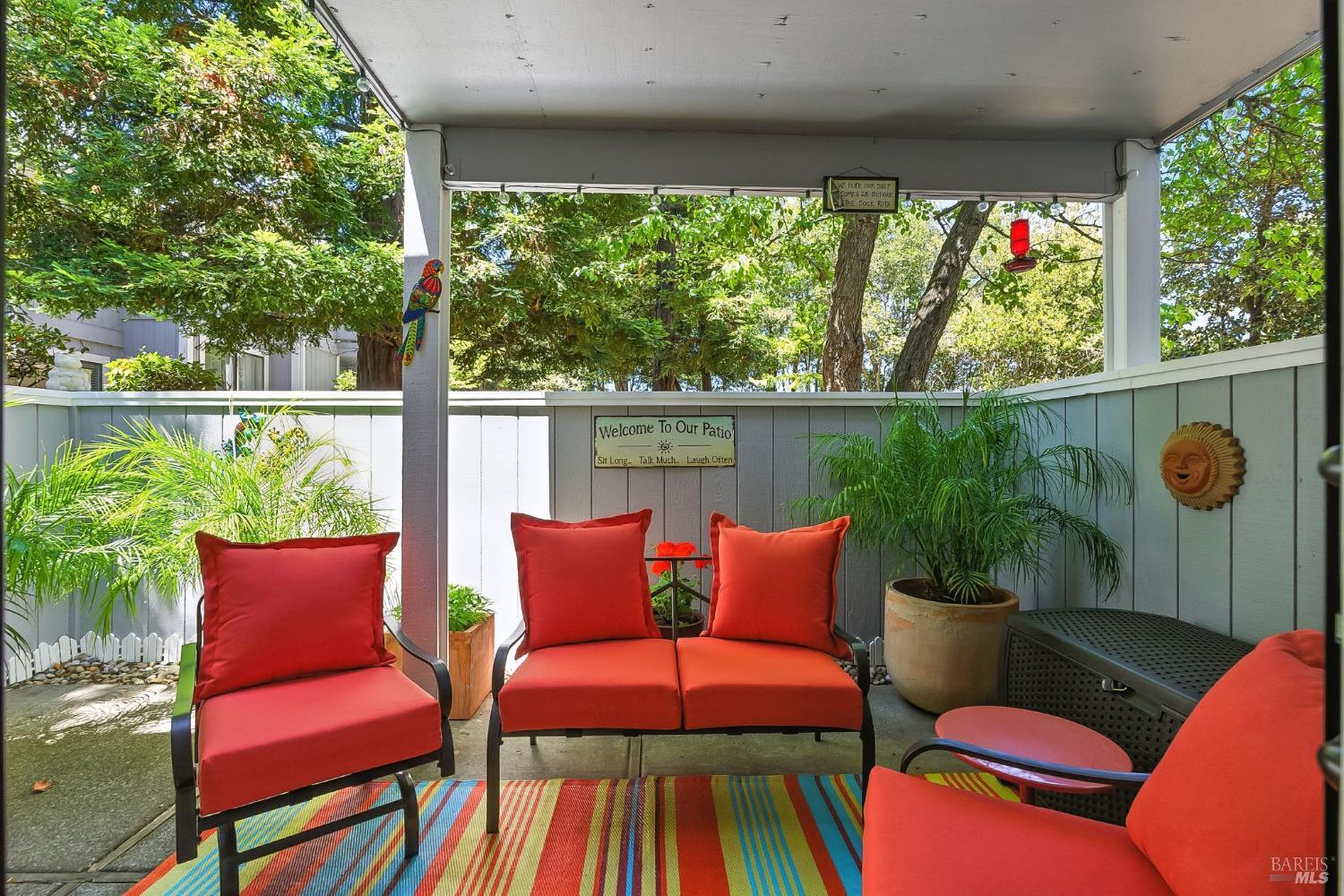 Detail Gallery Image 15 of 16 For 44 Hector Ln, Novato,  CA 94949 - 2 Beds | 1 Baths