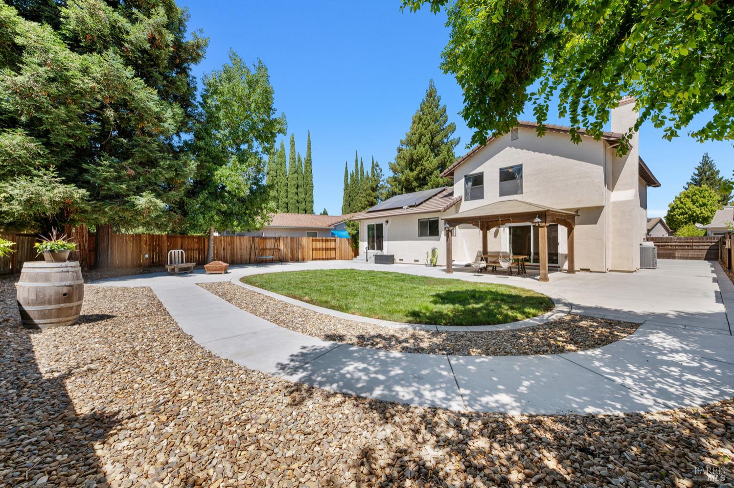 Detail Gallery Image 47 of 49 For 406 Stonecastle Way, Vacaville,  CA 95687 - 4 Beds | 2/1 Baths