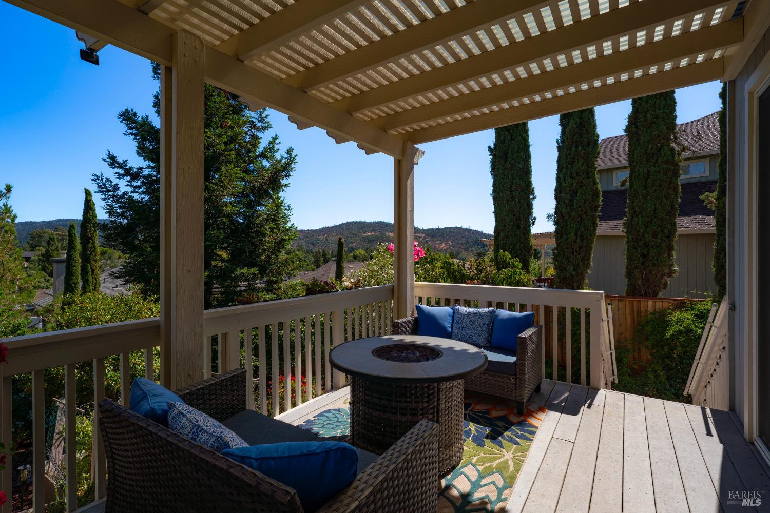 Detail Gallery Image 25 of 33 For 1416 Nighthawk Dr, Santa Rosa,  CA 95409 - 3 Beds | 2/1 Baths