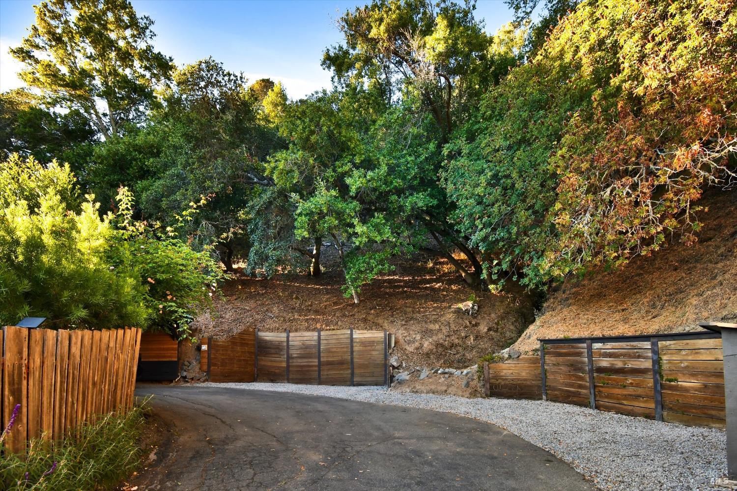 Detail Gallery Image 52 of 91 For 78 Greenwood Way, Mill Valley,  CA 94941 - 3 Beds | 2 Baths