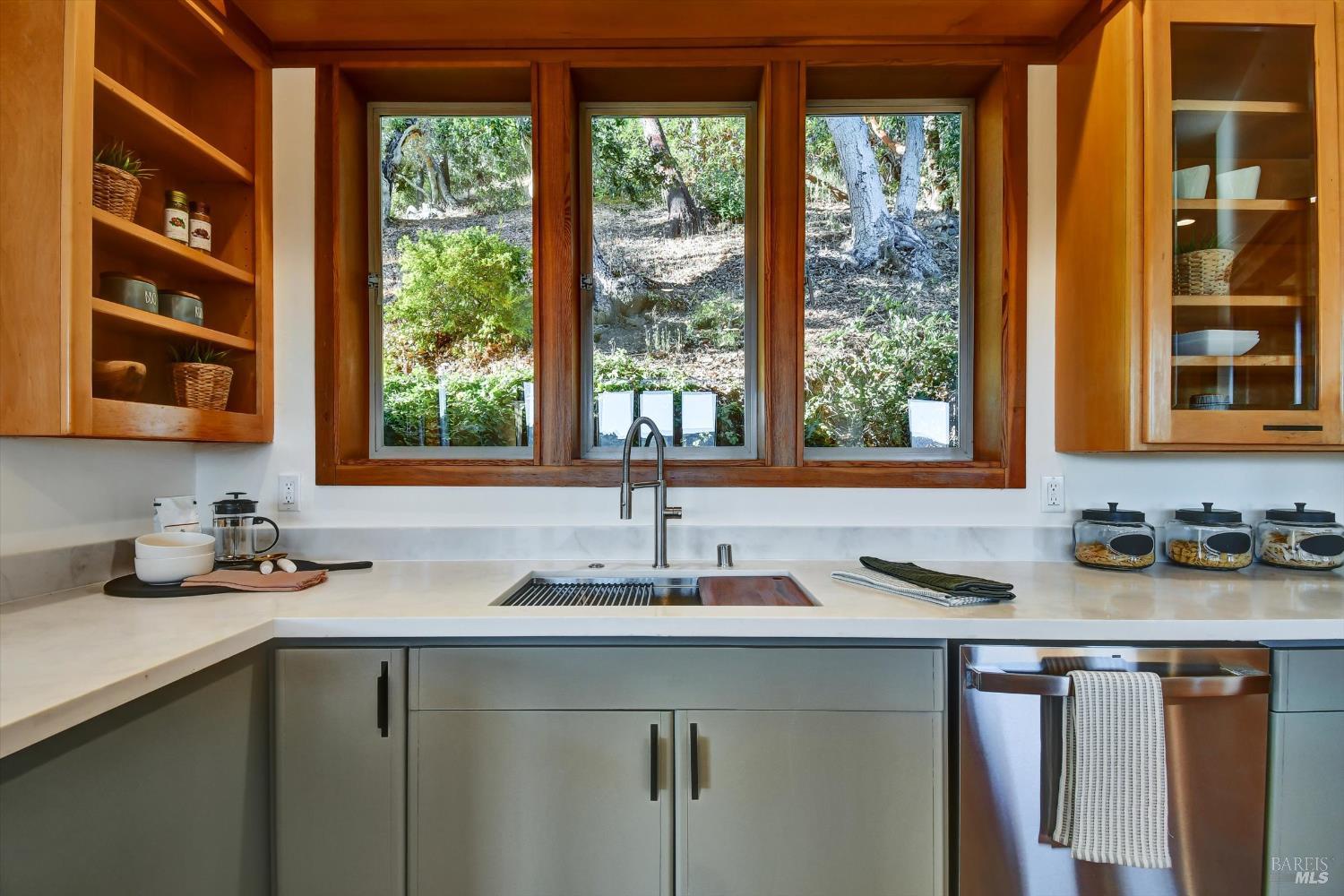 Detail Gallery Image 24 of 91 For 78 Greenwood Way, Mill Valley,  CA 94941 - 3 Beds | 2 Baths
