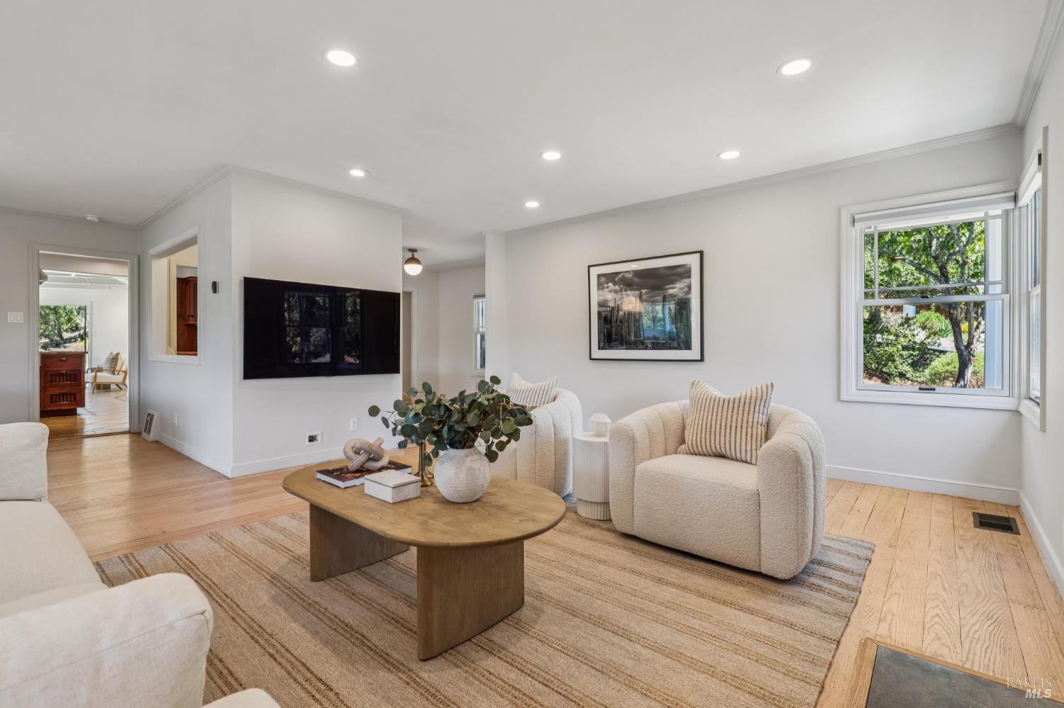 Detail Gallery Image 19 of 76 For 31 Irving Dr, San Anselmo,  CA 94960 - 4 Beds | 2 Baths