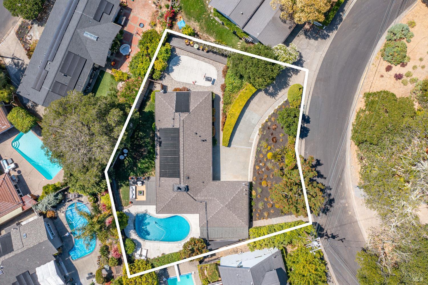 Detail Gallery Image 44 of 60 For 58 Junipero Serra Ave, San Rafael,  CA 94901 - 3 Beds | 2 Baths