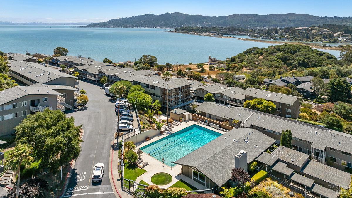 Detail Gallery Image 21 of 26 For 10 Andrew Dr #61,  Tiburon,  CA 94920 - 2 Beds | 1 Baths