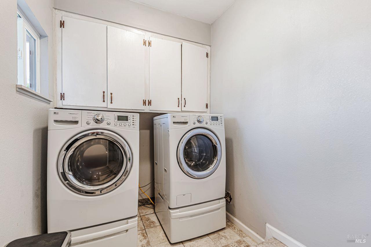 Detail Gallery Image 36 of 48 For 3641 Evergreen Rd, Santa Rosa,  CA 95405 - 4 Beds | 2 Baths