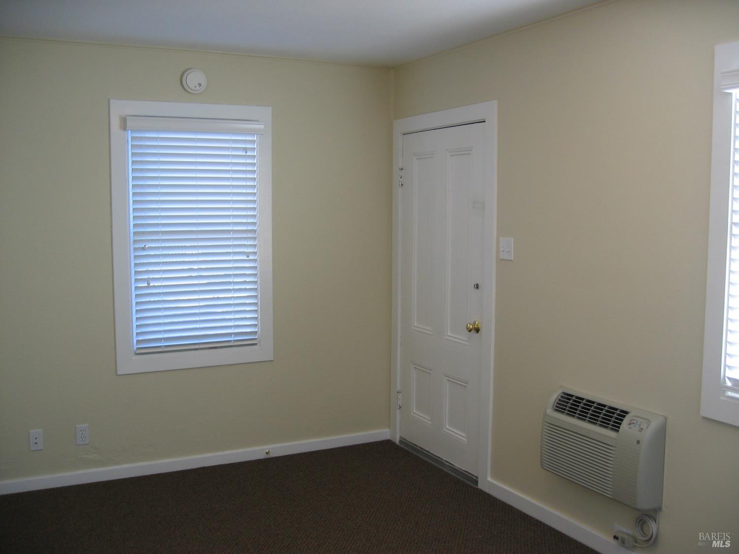 Detail Gallery Image 27 of 36 For 531 E Washington St, Petaluma,  CA 94952 - 2 Beds | 0/1 Baths