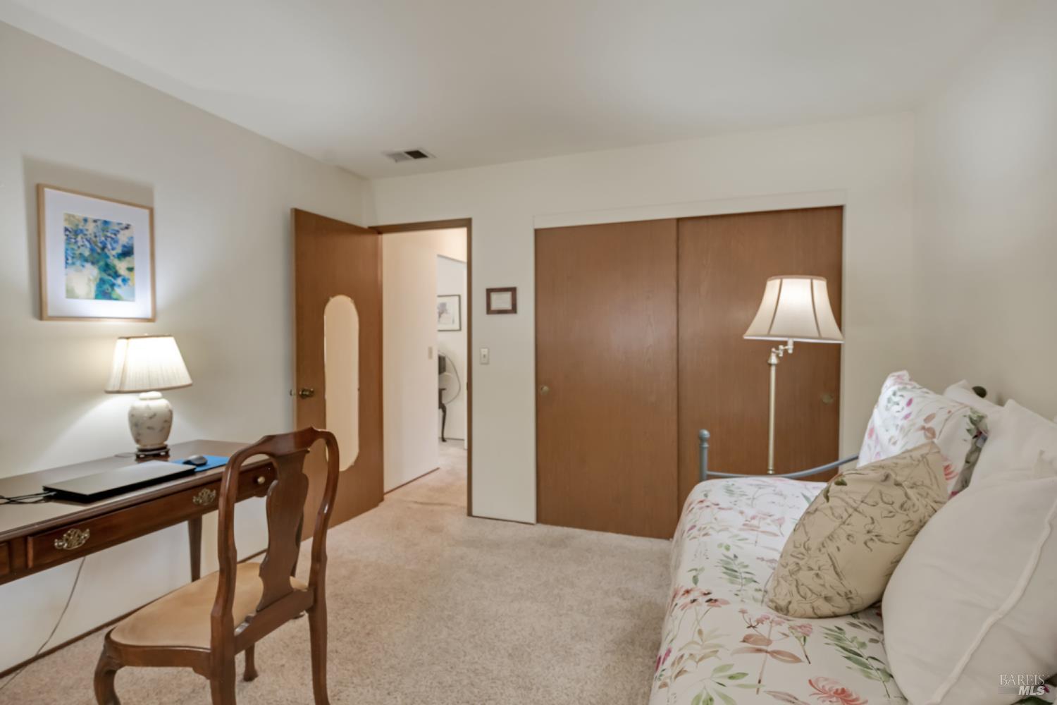Detail Gallery Image 17 of 37 For 18498 Happy Ln, Sonoma,  CA 95476 - 2 Beds | 2 Baths