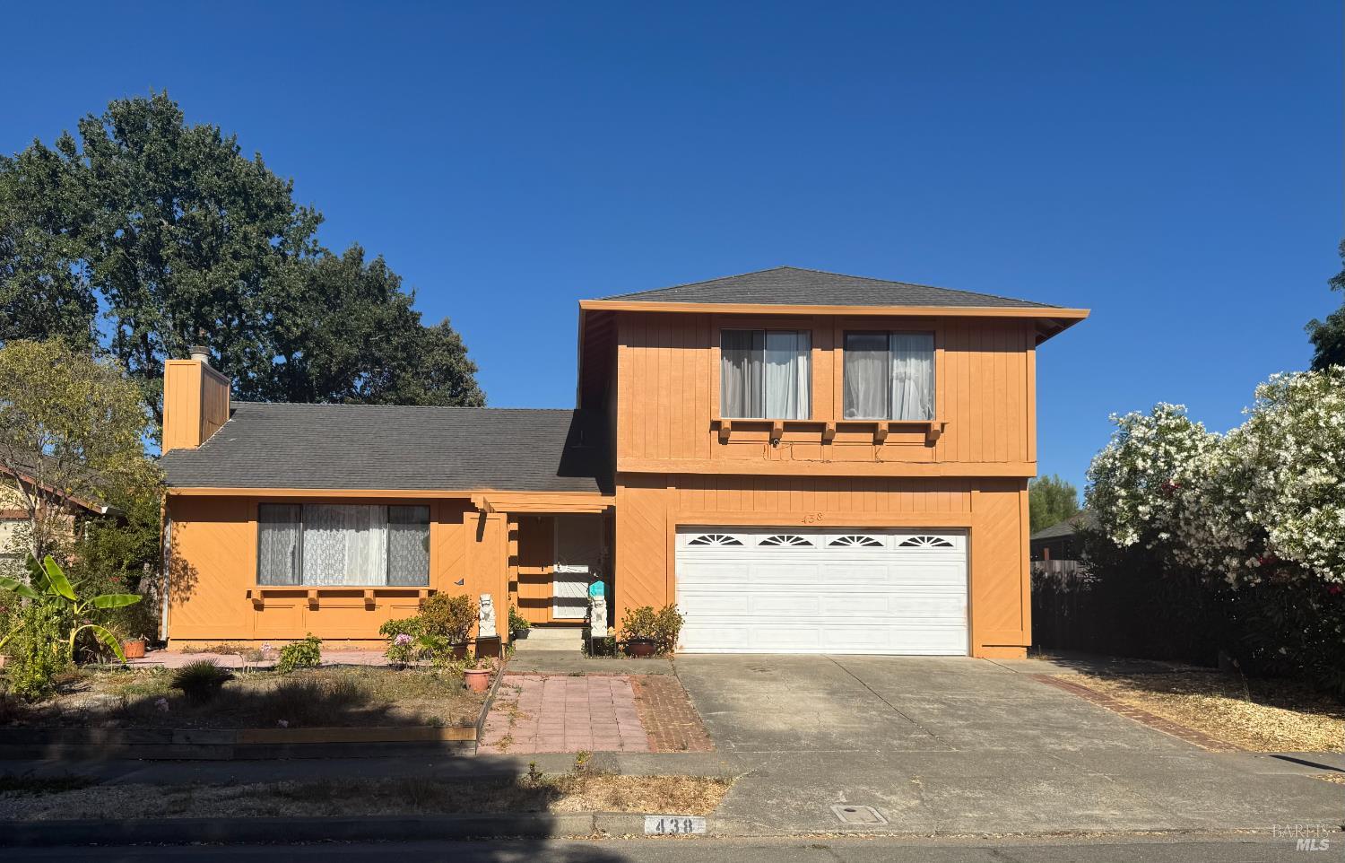 Detail Gallery Image 1 of 19 For 438 Rusty Dr, Santa Rosa,  CA 95401 - 4 Beds | 2 Baths