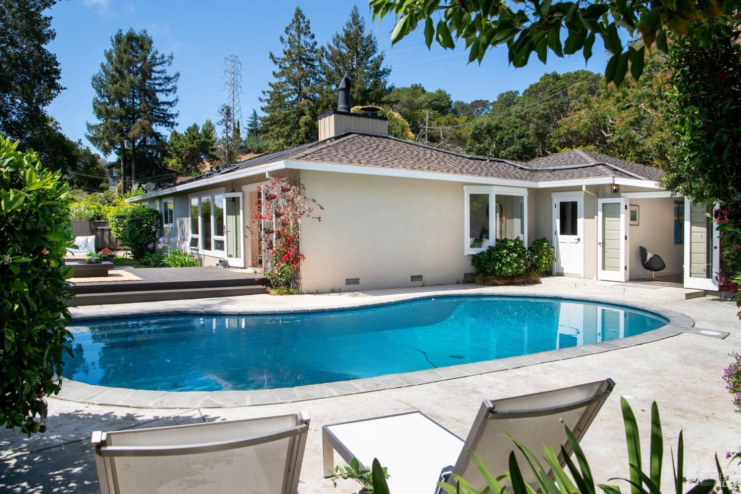 Detail Gallery Image 12 of 60 For 58 Junipero Serra Ave, San Rafael,  CA 94901 - 3 Beds | 2 Baths