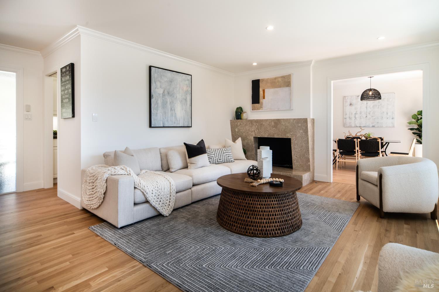 Detail Gallery Image 8 of 60 For 58 Junipero Serra Ave, San Rafael,  CA 94901 - 3 Beds | 2 Baths