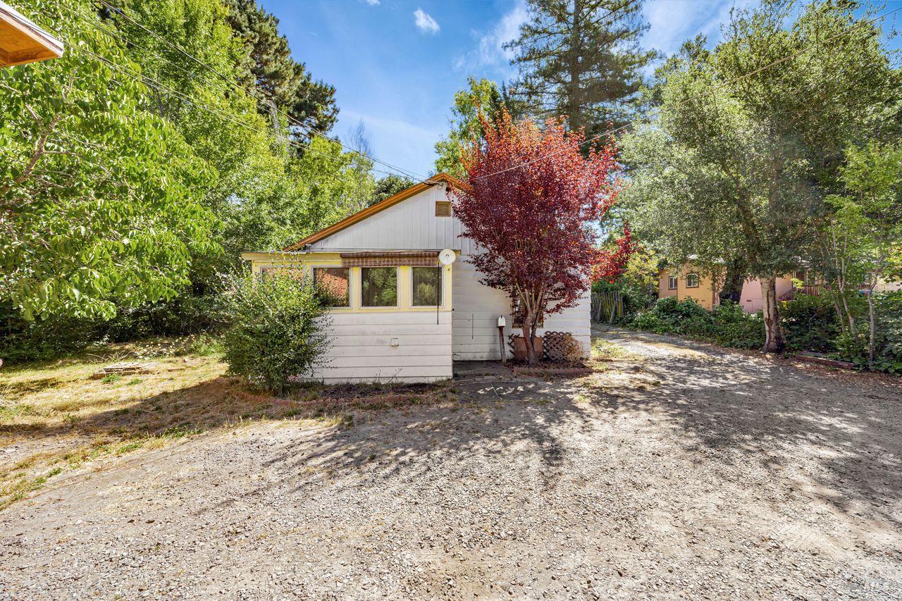 Detail Gallery Image 22 of 38 For 740 First St, Sebastopol,  CA 95472 - 2 Beds | 1 Baths