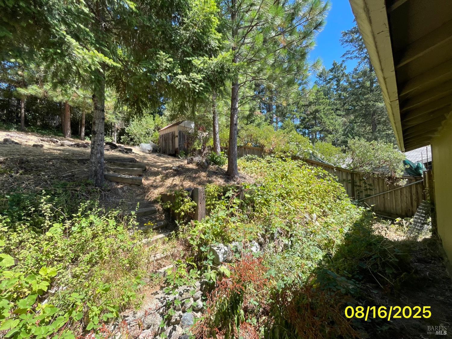 Detail Gallery Image 11 of 15 For 26781 Hawk Dr, Willits,  CA 95490 - 2 Beds | 1 Baths