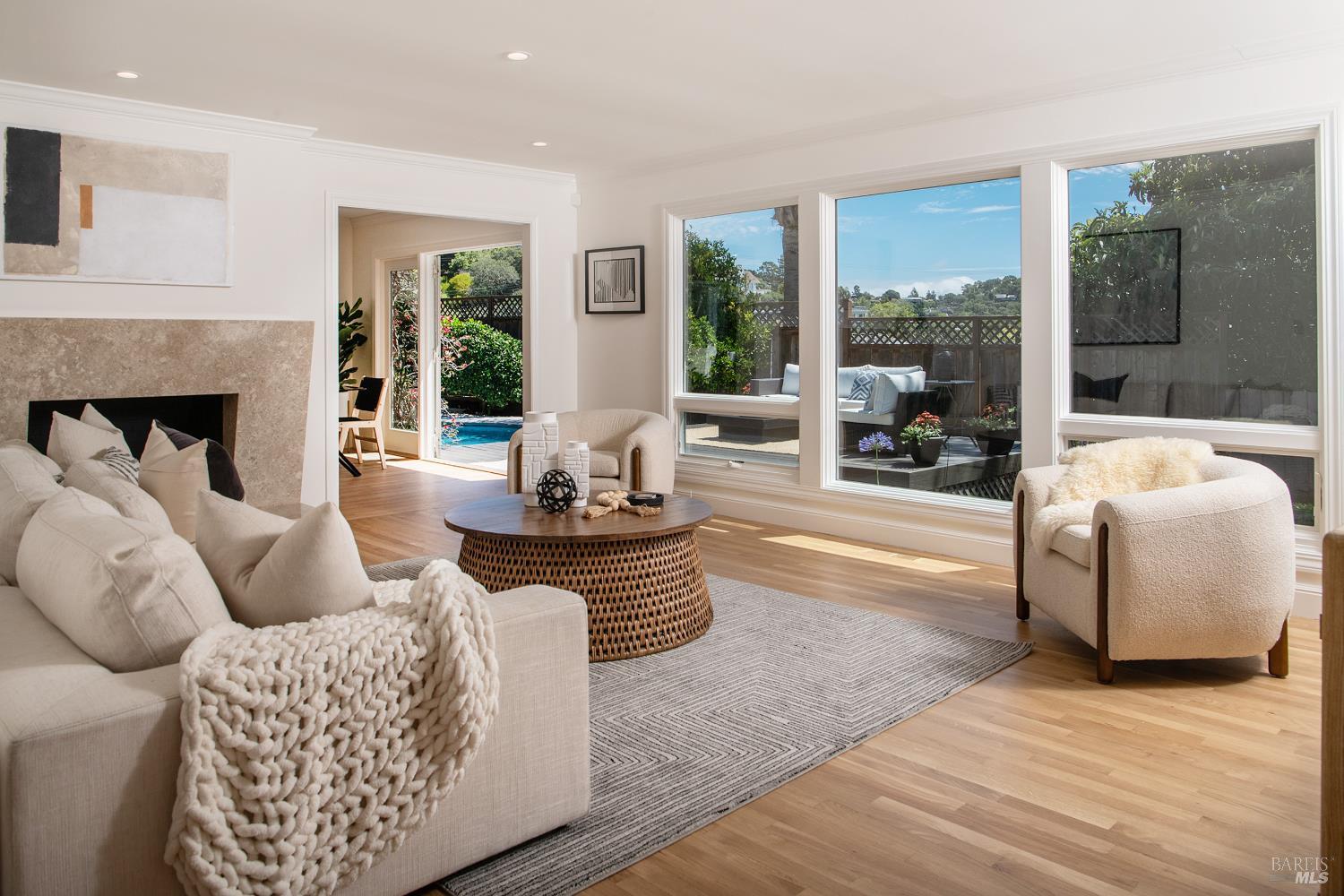 Detail Gallery Image 6 of 60 For 58 Junipero Serra Ave, San Rafael,  CA 94901 - 3 Beds | 2 Baths