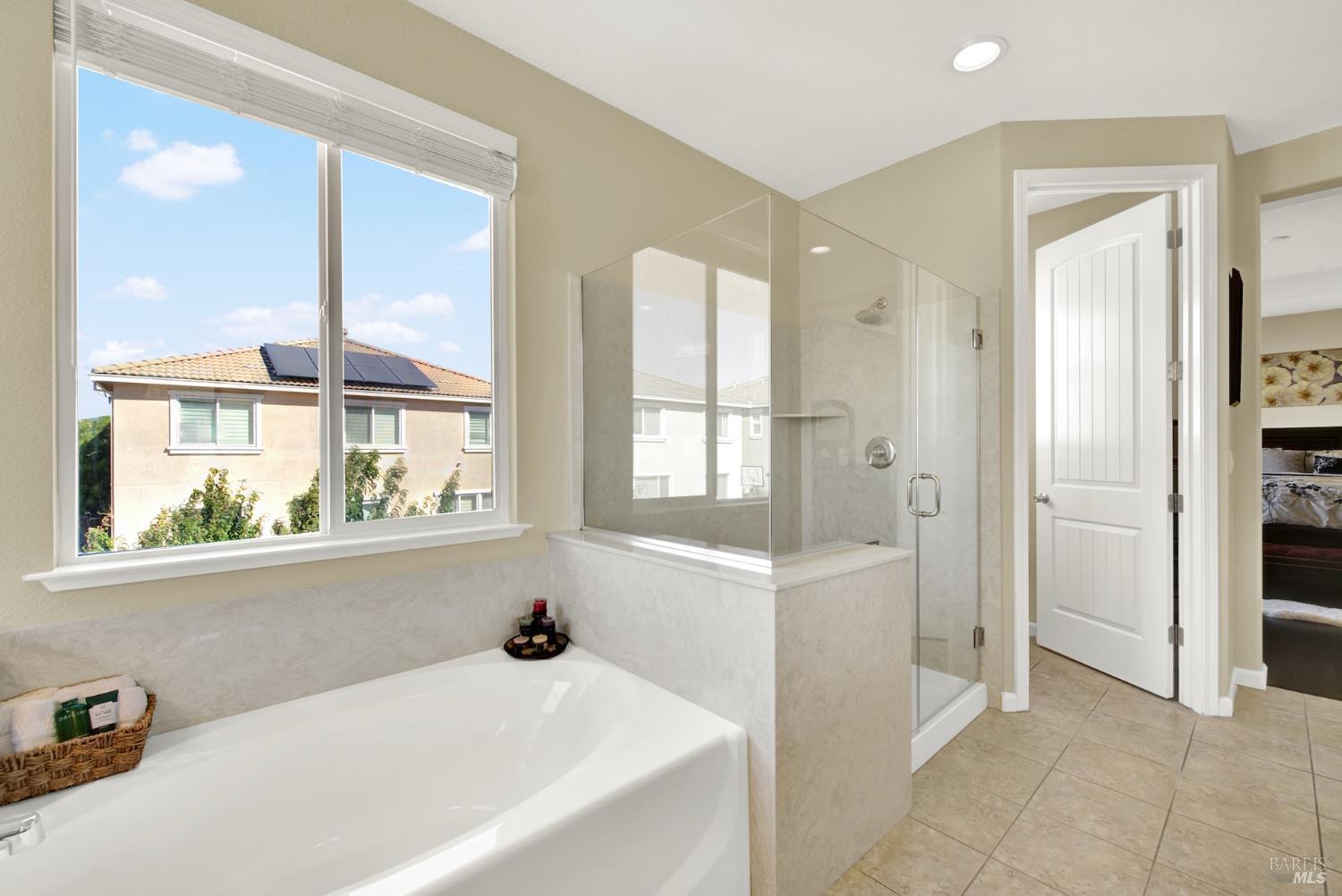 Detail Gallery Image 31 of 46 For 4538 Paseo Dr, Fairfield,  CA 94534 - 5 Beds | 3 Baths