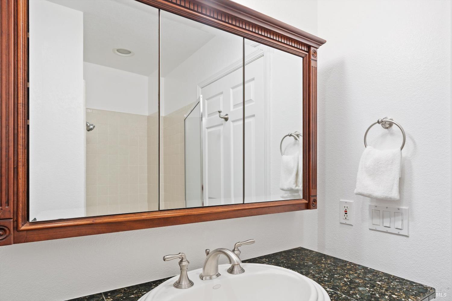 Detail Gallery Image 23 of 31 For 218 Indian Creek Dr, Santa Rosa,  CA 95409 - 2 Beds | 2 Baths