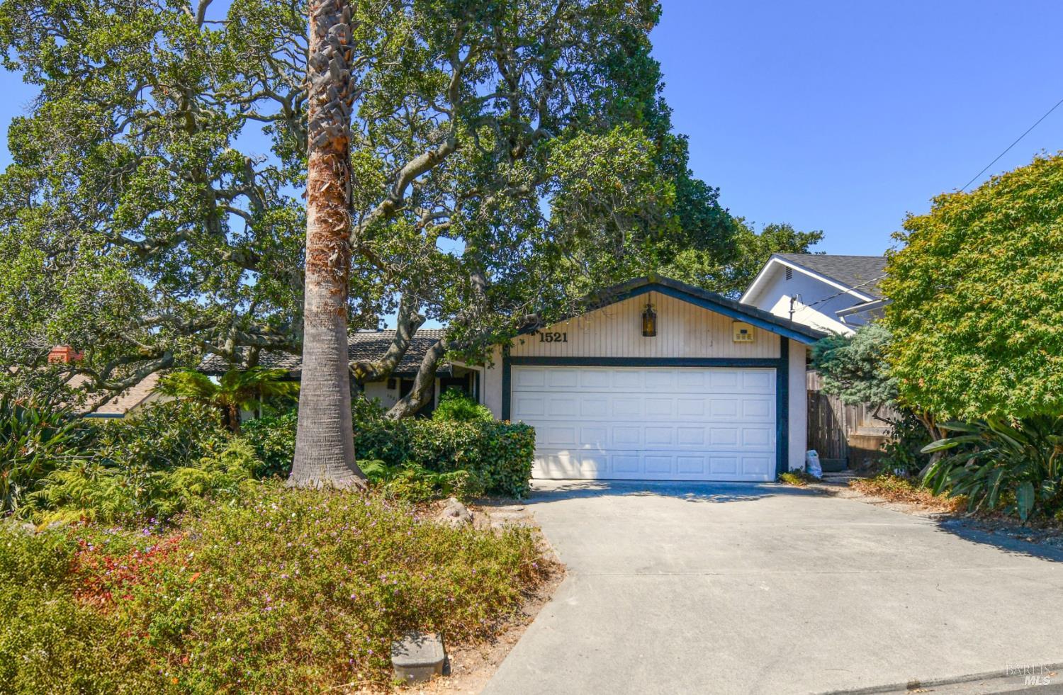 Detail Gallery Image 1 of 48 For 1521 King Ave, Napa,  CA 94559 - 3 Beds | 2 Baths
