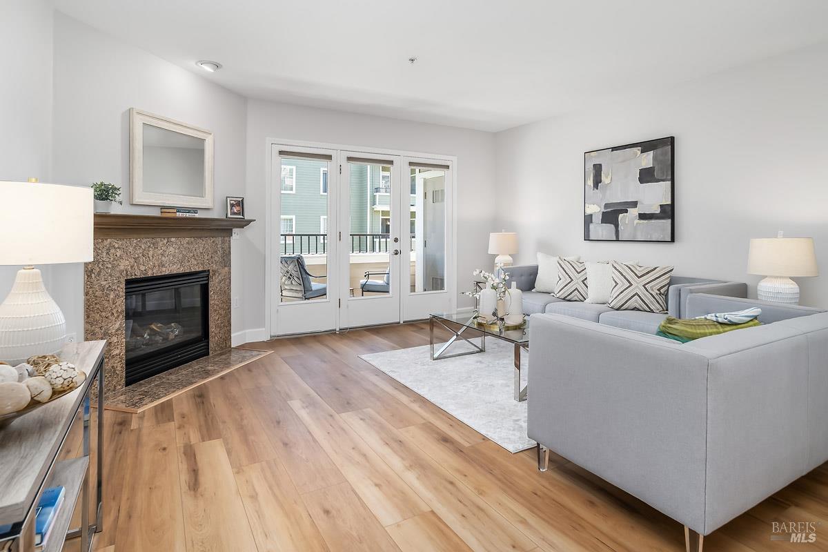 Detail Gallery Image 11 of 26 For 852 Diablo Ave #102,  Novato,  CA 94947 - 2 Beds | 2 Baths