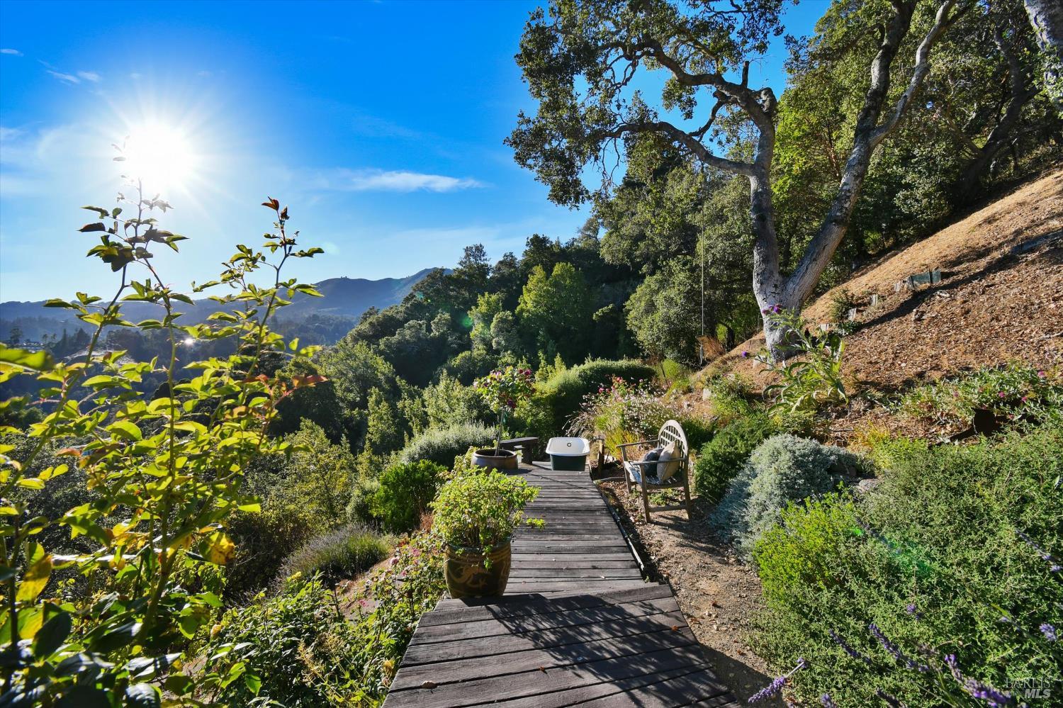 Detail Gallery Image 30 of 91 For 78 Greenwood Way, Mill Valley,  CA 94941 - 3 Beds | 2 Baths