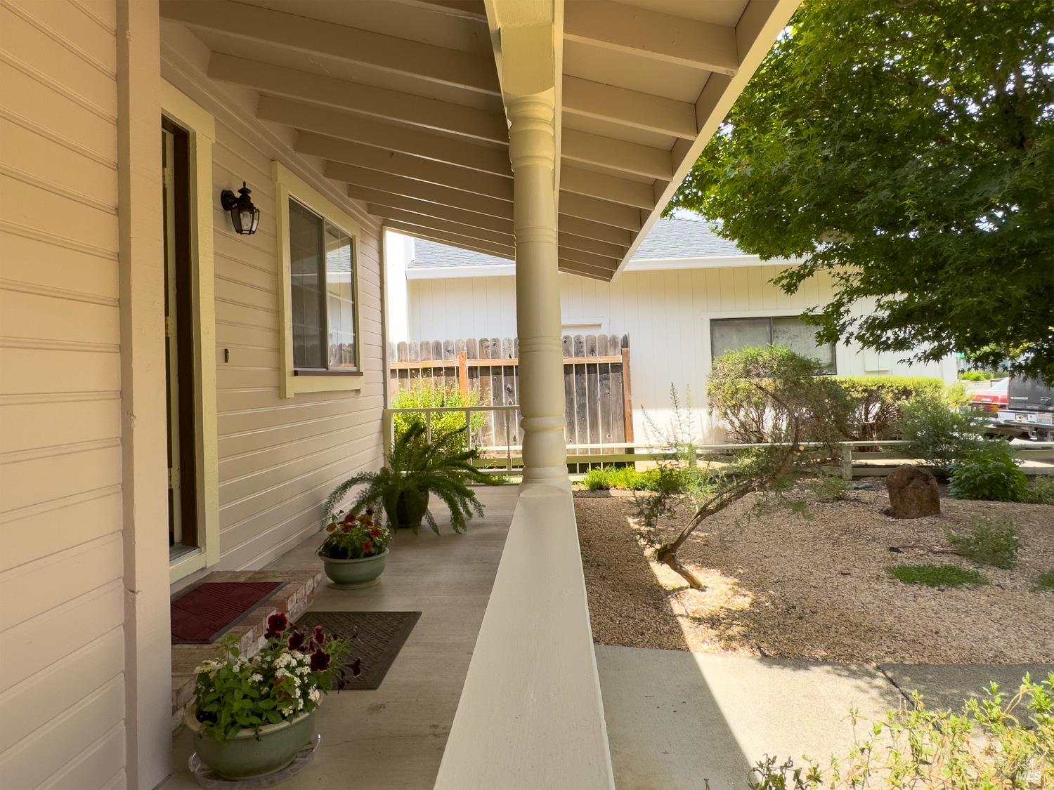Detail Gallery Image 5 of 37 For 18498 Happy Ln, Sonoma,  CA 95476 - 2 Beds | 2 Baths