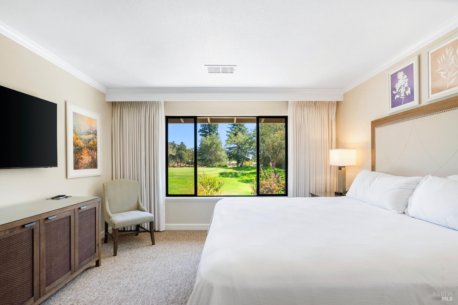 Detail Gallery Image 23 of 47 For 833 Augusta Cir, Napa,  CA 94558 - 2 Beds | 2 Baths