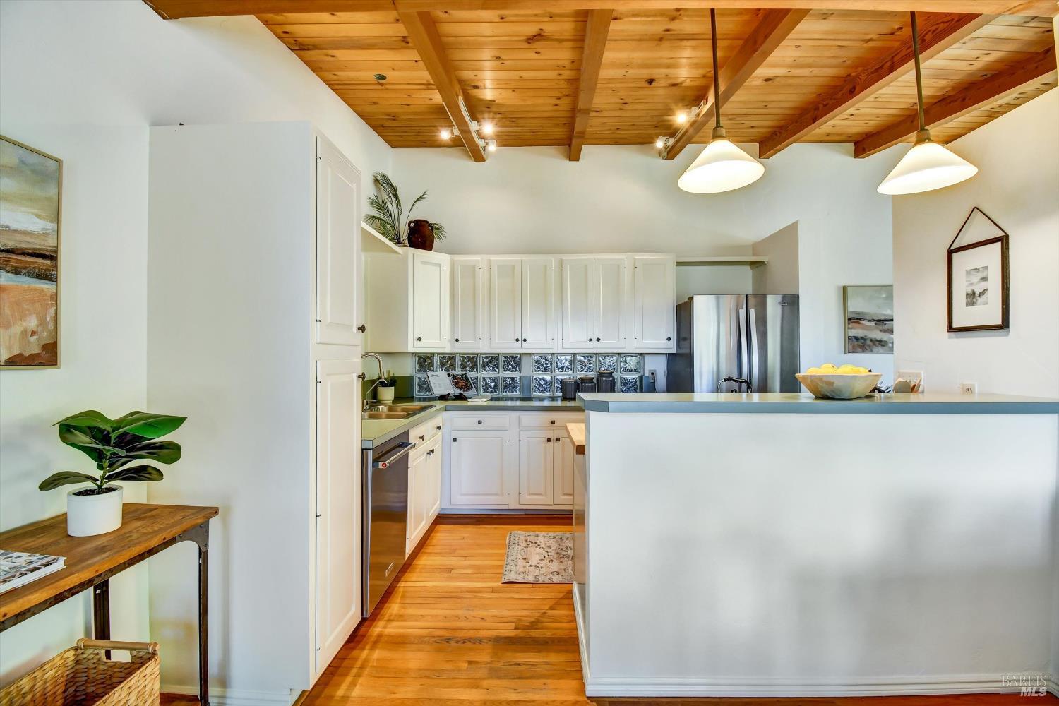 Detail Gallery Image 72 of 91 For 78 Greenwood Way, Mill Valley,  CA 94941 - 3 Beds | 2 Baths