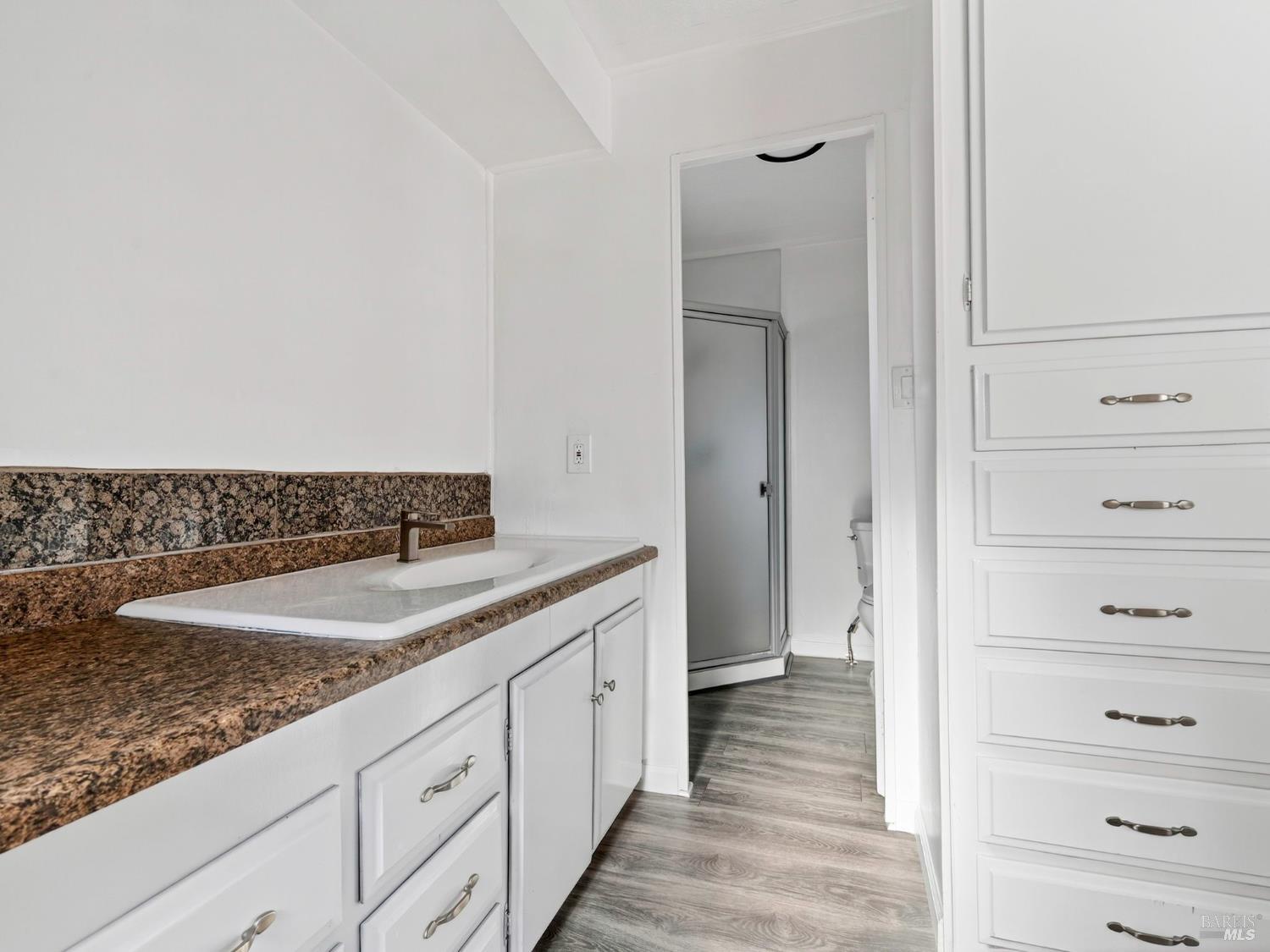 Detail Gallery Image 2 of 44 For 375 E Highway 20 Hwy 50, Upper Lake,  CA 95485 - 2 Beds | 2 Baths