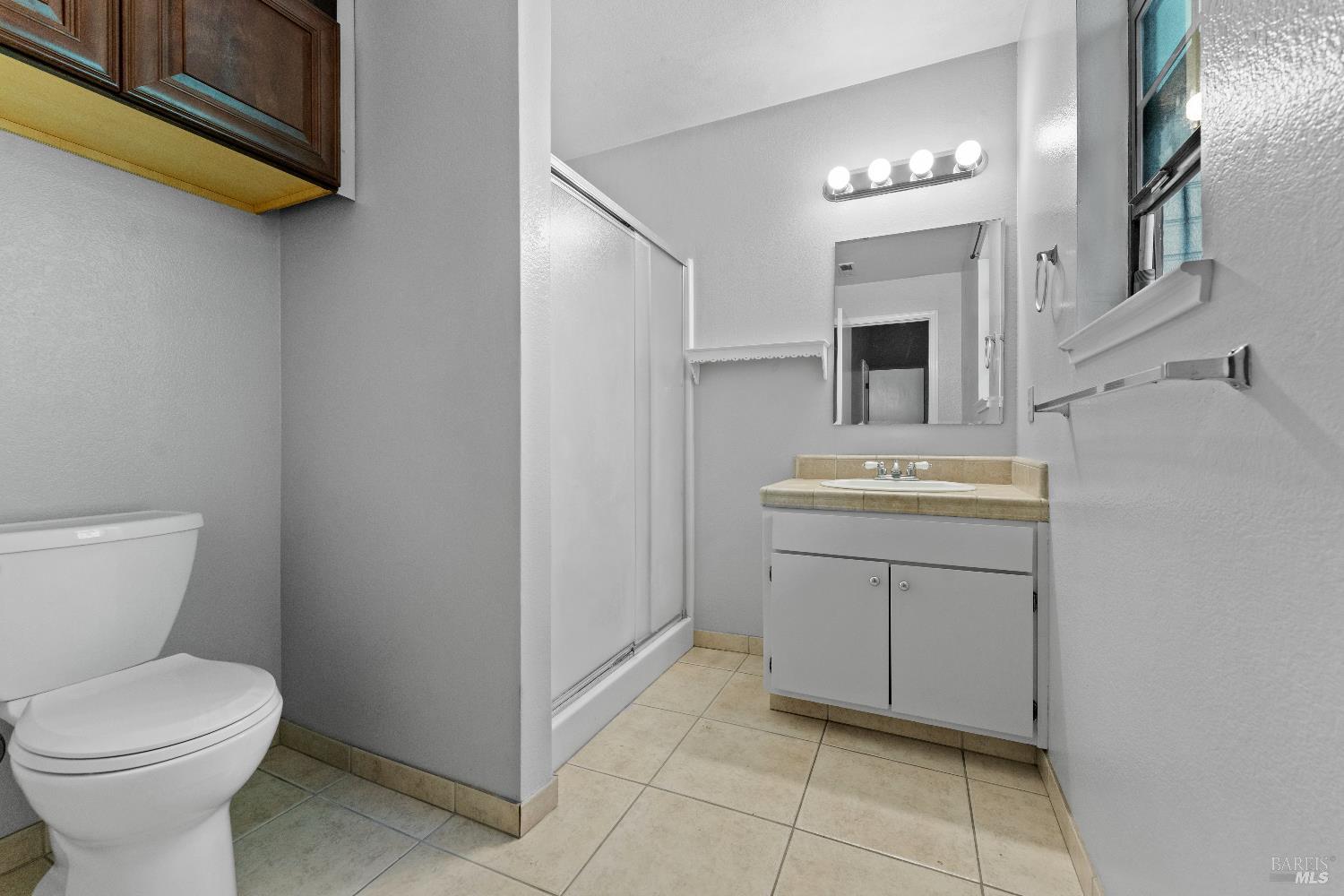 Detail Gallery Image 11 of 23 For 164 N Dutton Ave, Santa Rosa,  CA 95401 - 3 Beds | 2/1 Baths