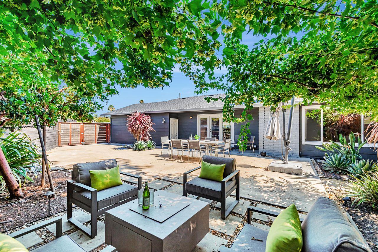 Detail Gallery Image 37 of 48 For 3641 Evergreen Rd, Santa Rosa,  CA 95405 - 4 Beds | 2 Baths