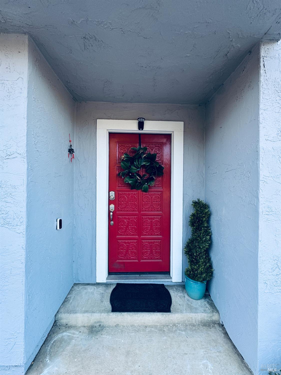 Detail Gallery Image 4 of 35 For 101 Panorama Dr, Benicia,  CA 94510 - 3 Beds | 1/1 Baths