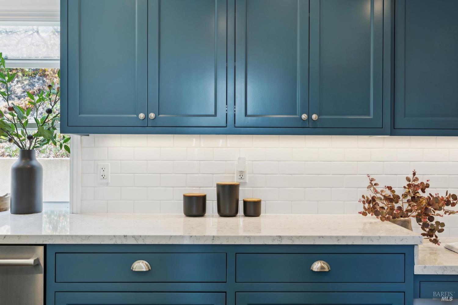 Detail Gallery Image 30 of 62 For 139 Trinidad Dr, Tiburon,  CA 94920 - 4 Beds | 2/1 Baths