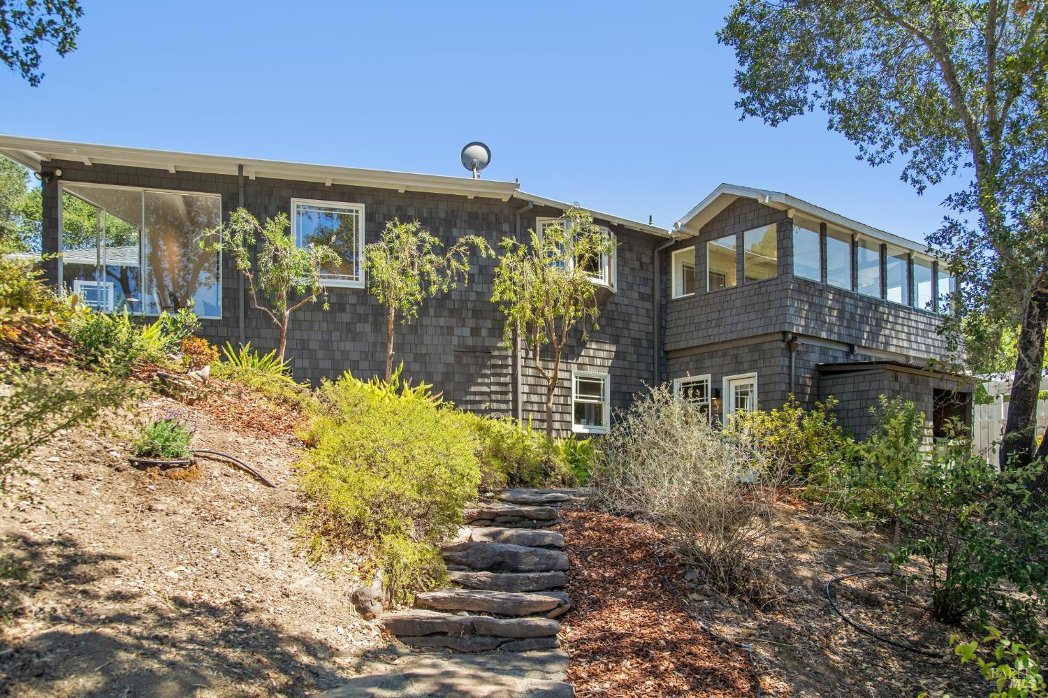 Detail Gallery Image 69 of 76 For 31 Irving Dr, San Anselmo,  CA 94960 - 4 Beds | 2 Baths