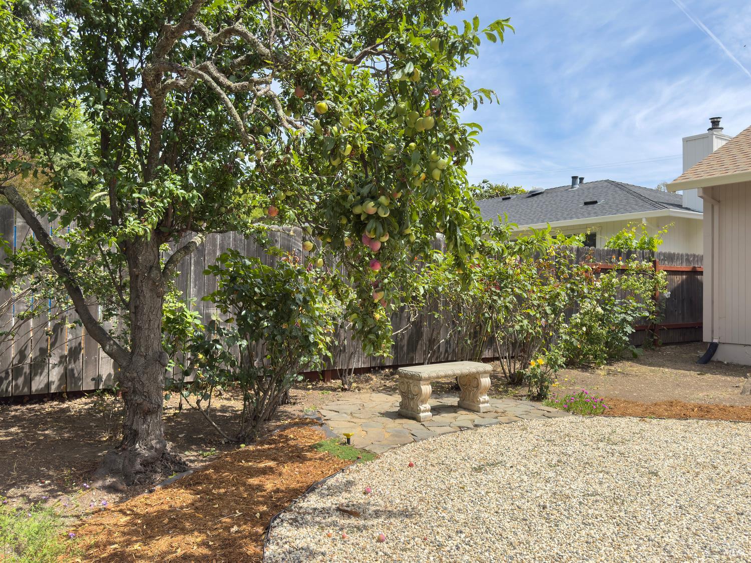 Detail Gallery Image 33 of 37 For 18498 Happy Ln, Sonoma,  CA 95476 - 2 Beds | 2 Baths