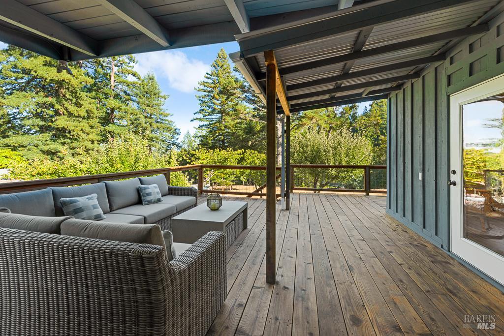 Detail Gallery Image 8 of 74 For 17197 Fitzpatrick Ln, Occidental,  CA 95465 - 3 Beds | 1 Baths