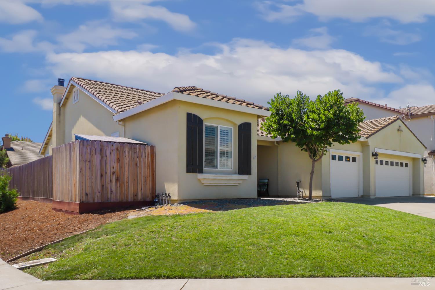 Detail Gallery Image 2 of 58 For 1105 Bello Dr, Dixon,  CA 95620 - 4 Beds | 2/1 Baths