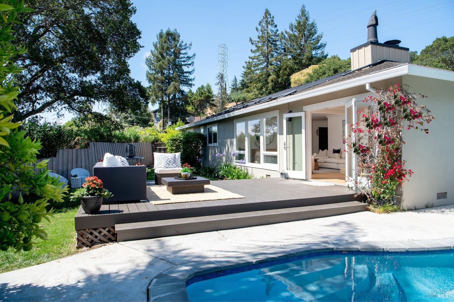 Detail Gallery Image 1 of 60 For 58 Junipero Serra Ave, San Rafael,  CA 94901 - 3 Beds | 2 Baths