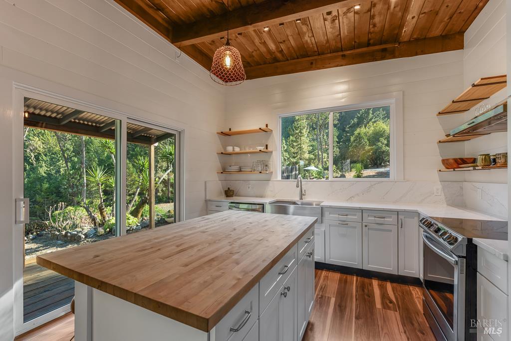 Detail Gallery Image 17 of 74 For 17197 Fitzpatrick Ln, Occidental,  CA 95465 - 3 Beds | 1 Baths