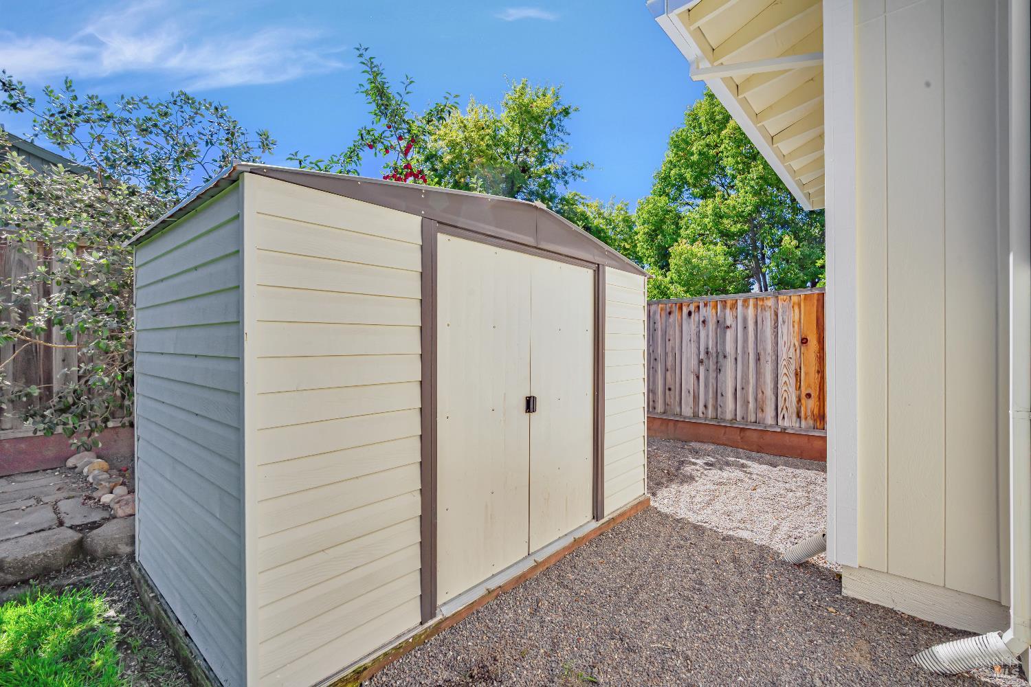 Detail Gallery Image 46 of 46 For 9616 Berkshire Way, Windsor,  CA 95492 - 3 Beds | 2/1 Baths