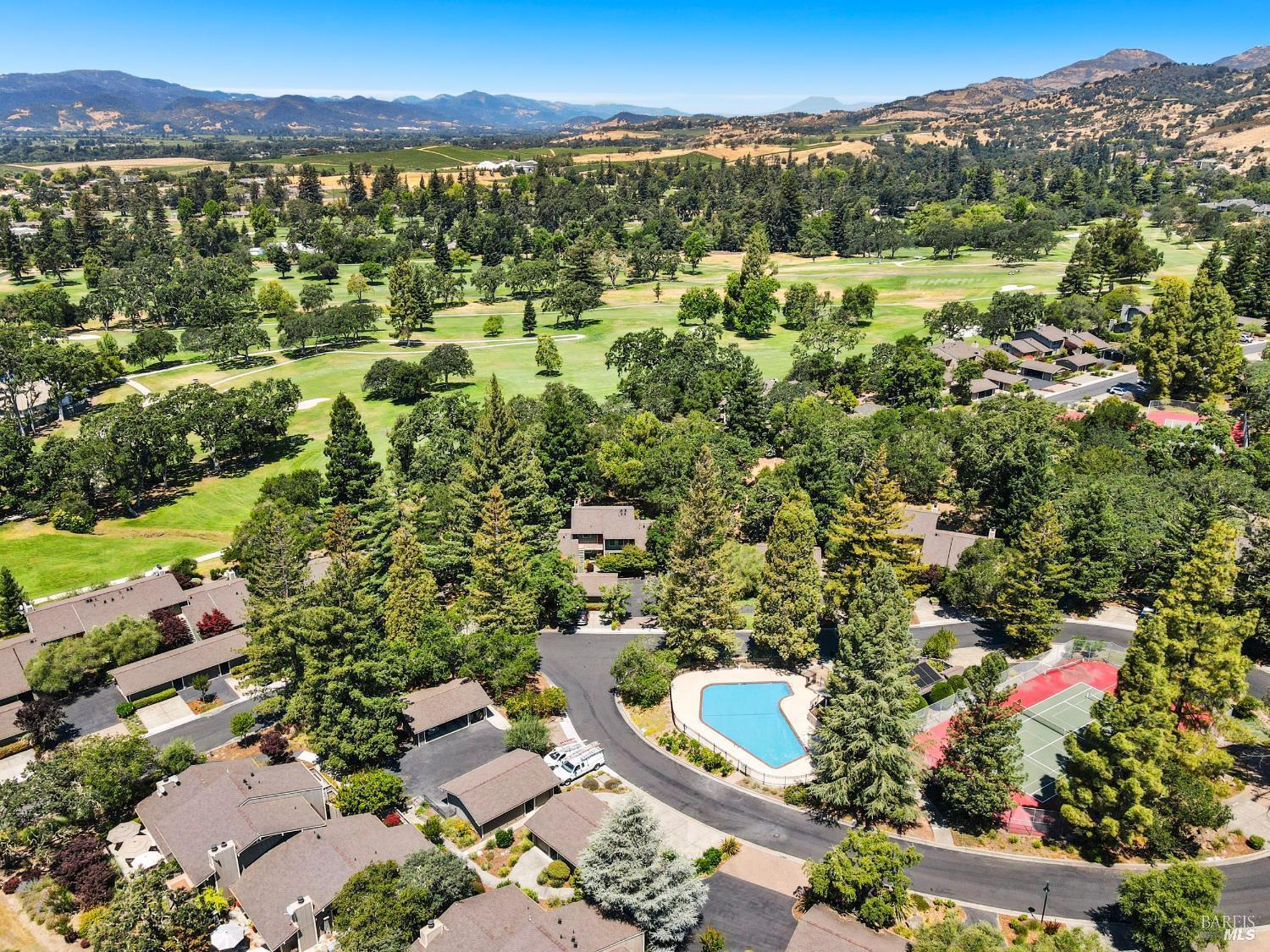 Detail Gallery Image 39 of 47 For 833 Augusta Cir, Napa,  CA 94558 - 2 Beds | 2 Baths